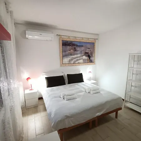 Briani With Private Patio Apartamento Venecia
