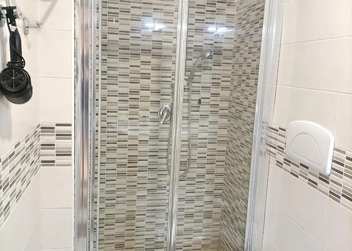 Briani With Private Patio Appartement *