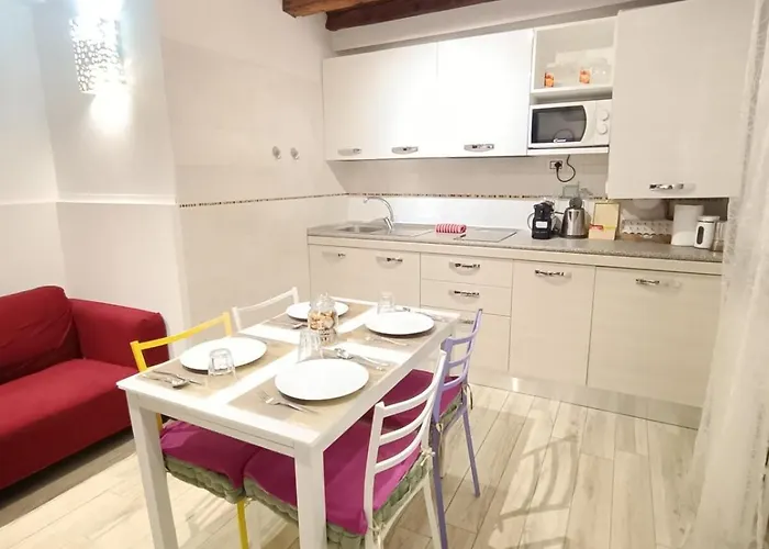 Briani With Private Patio Appartement *